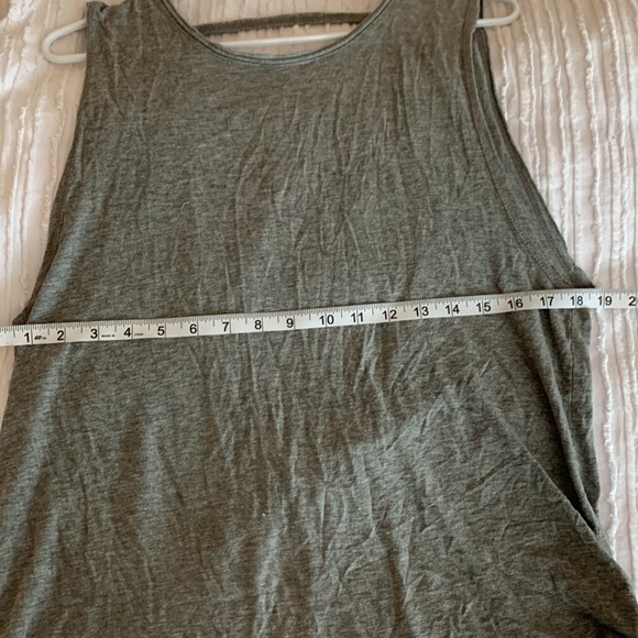 Top - Picture 4 of 6